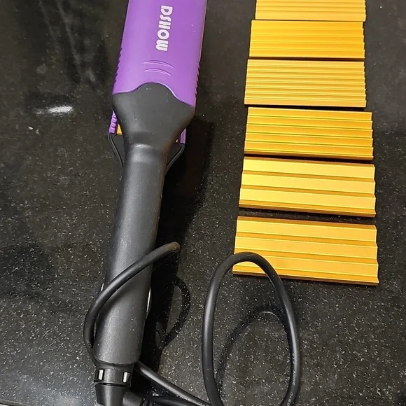 Hair Crimper/straightener with Interchangeable Plates - Picture 5 of 5
